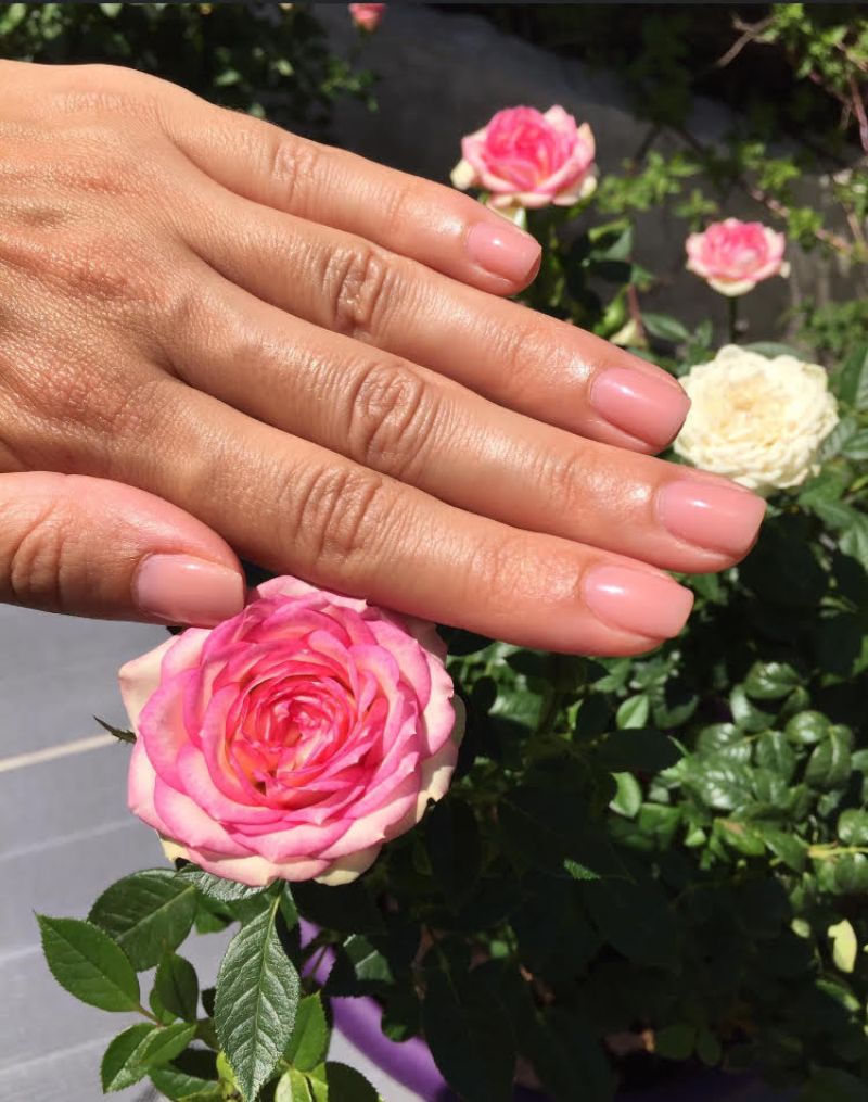 Réalisation Onglerie - Ongles rose